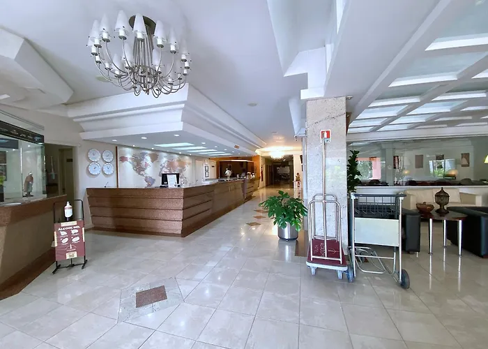 Altadomo Hotel