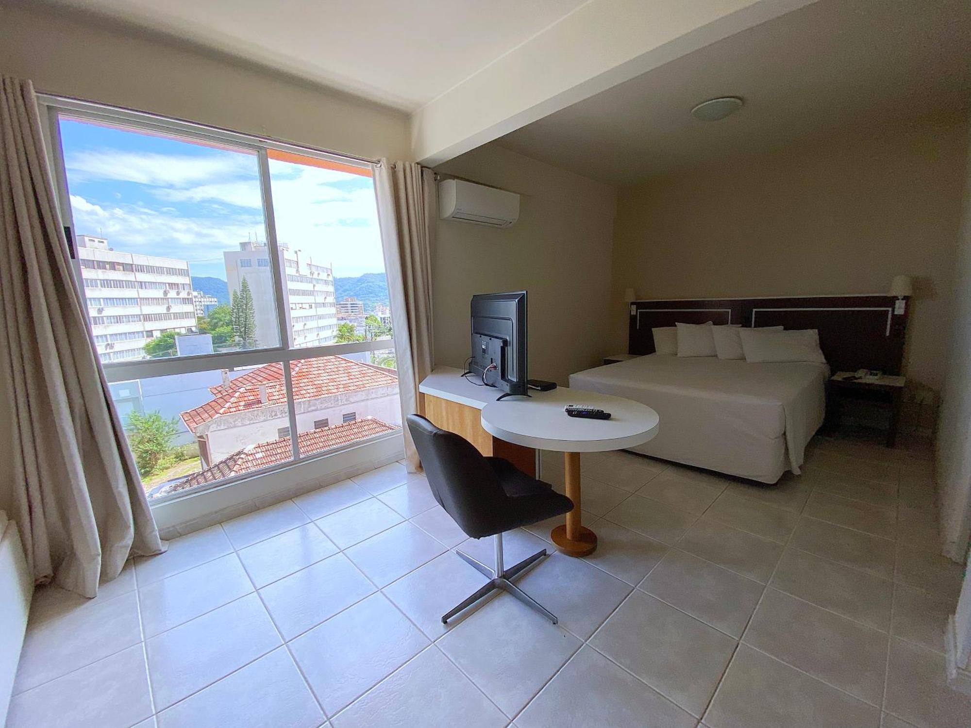 Altadomo Hotel Santa María